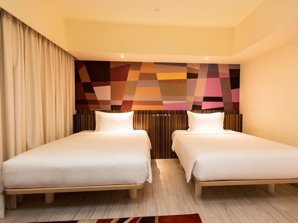 Genting Hotel Jurong Сингапур Экстерьер фото
