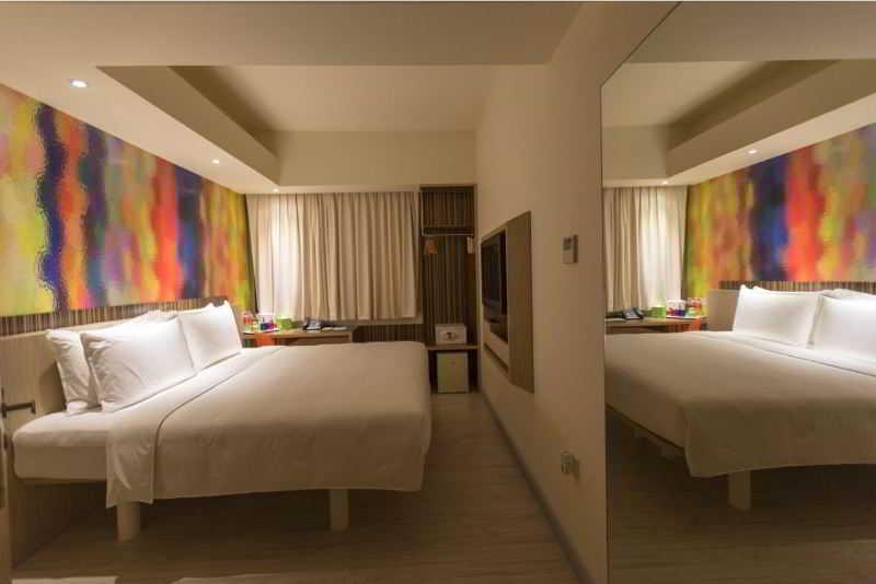 Genting Hotel Jurong Сингапур Экстерьер фото