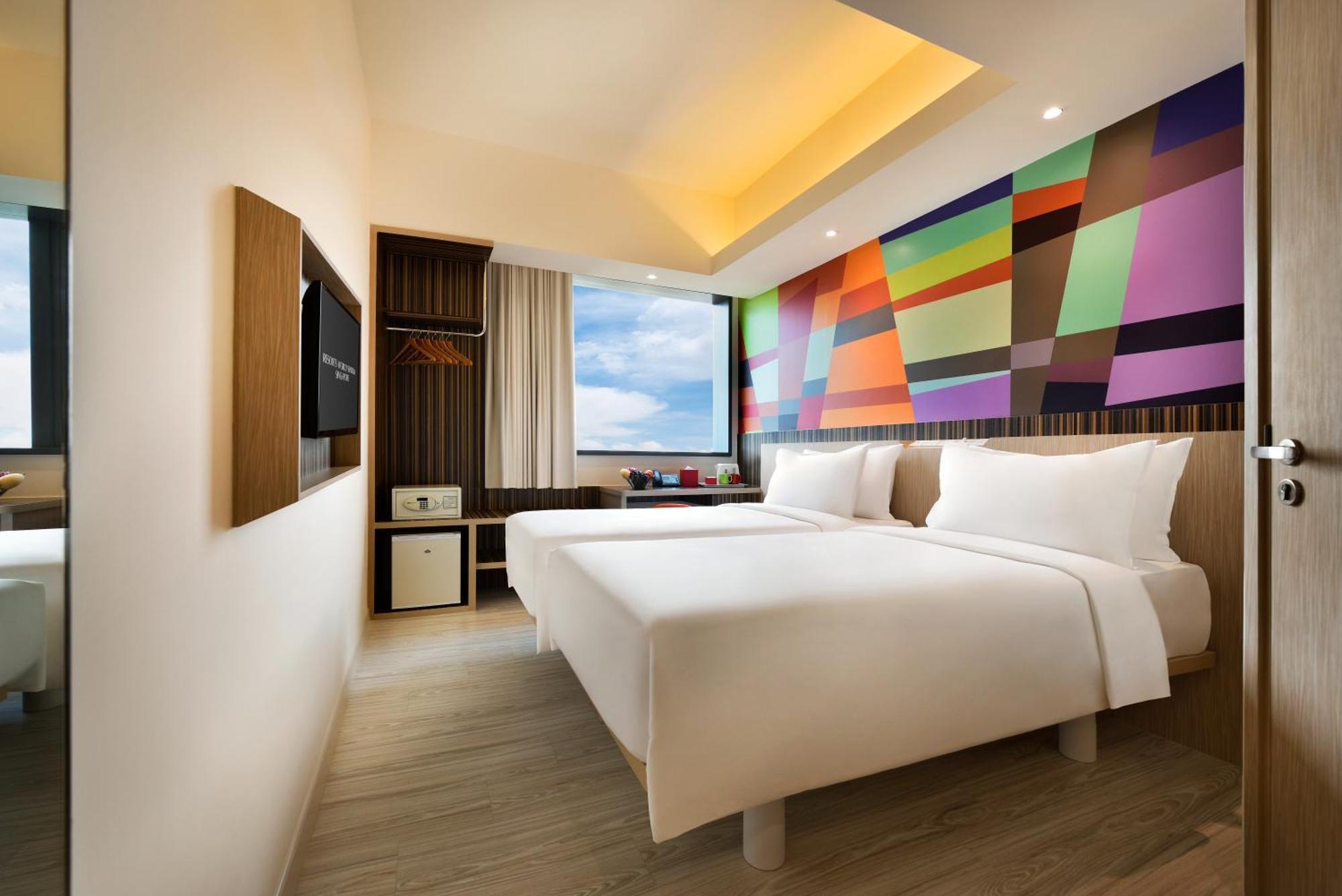 Genting Hotel Jurong Сингапур Экстерьер фото