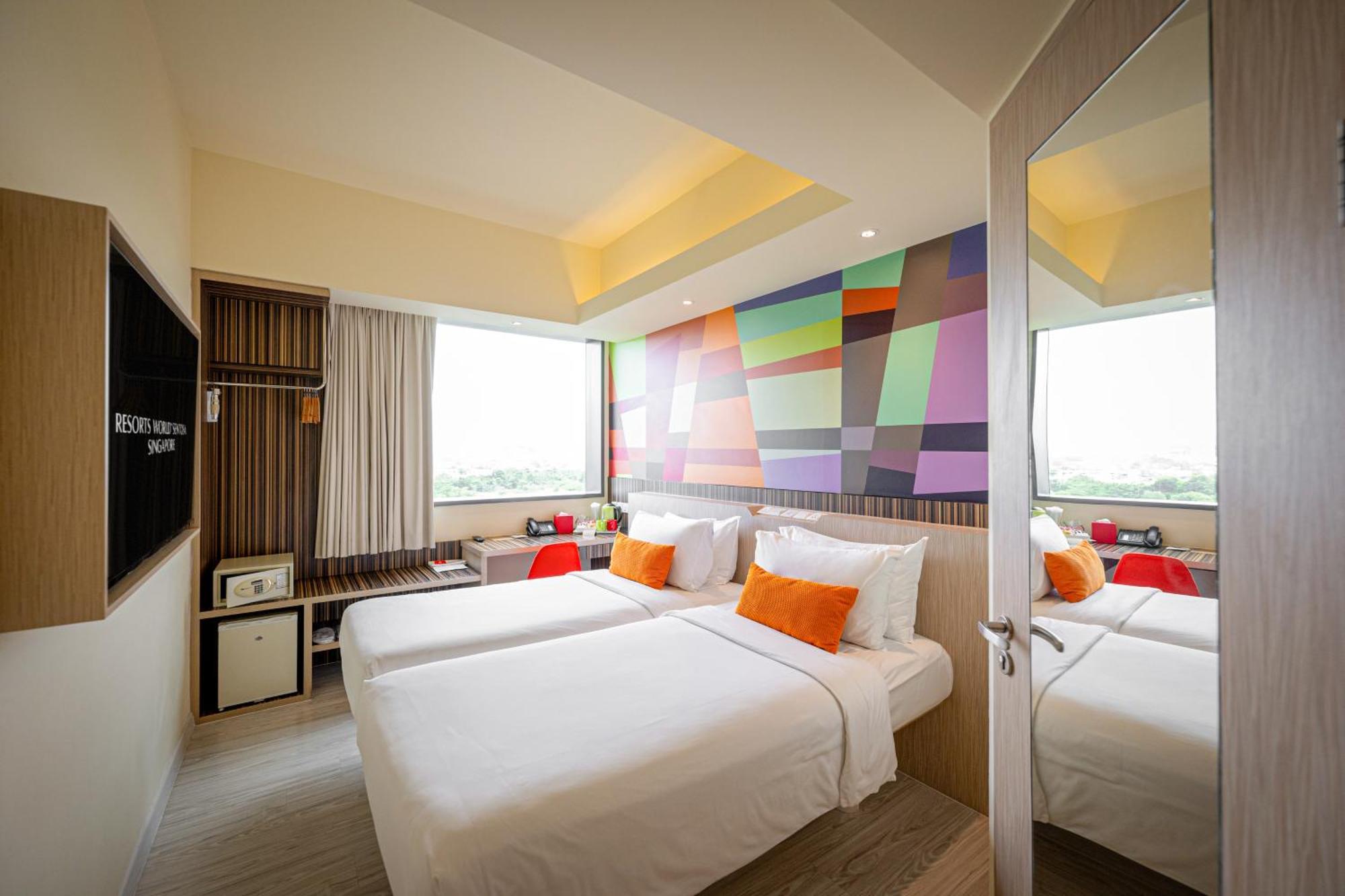 Genting Hotel Jurong Сингапур Экстерьер фото