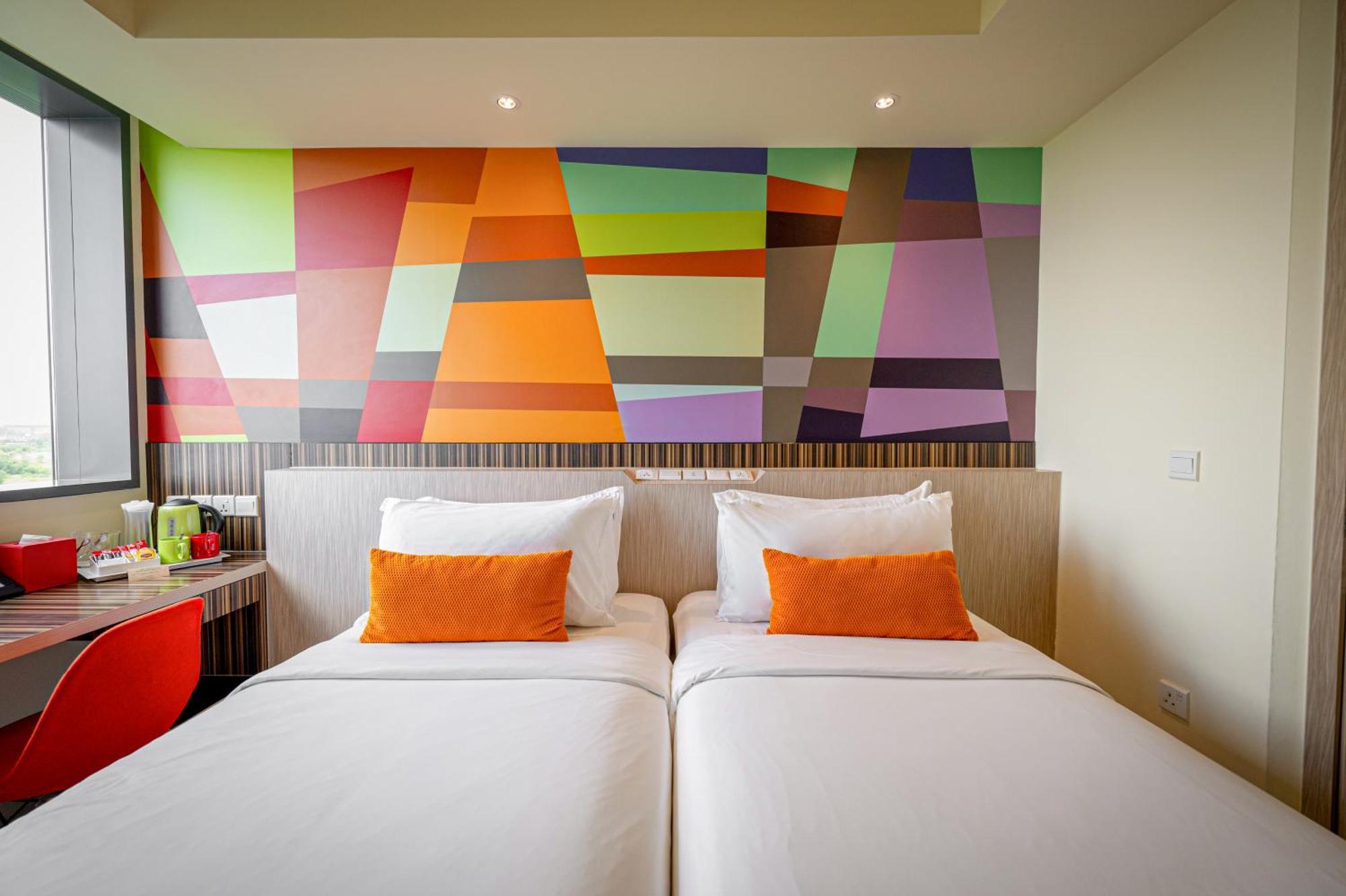 Genting Hotel Jurong Сингапур Экстерьер фото