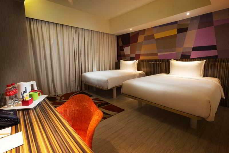 Genting Hotel Jurong Сингапур Экстерьер фото